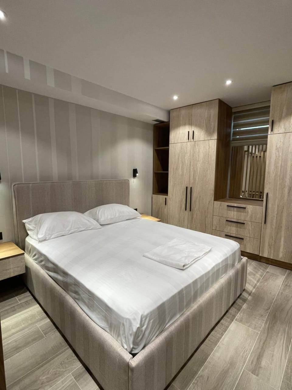 Bed, Photo of the whole room, Bedroom, wardrobe
