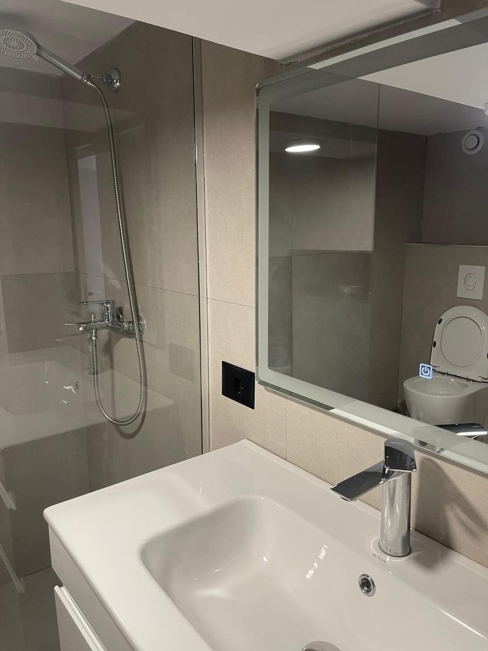 Bathroom, Public Bath