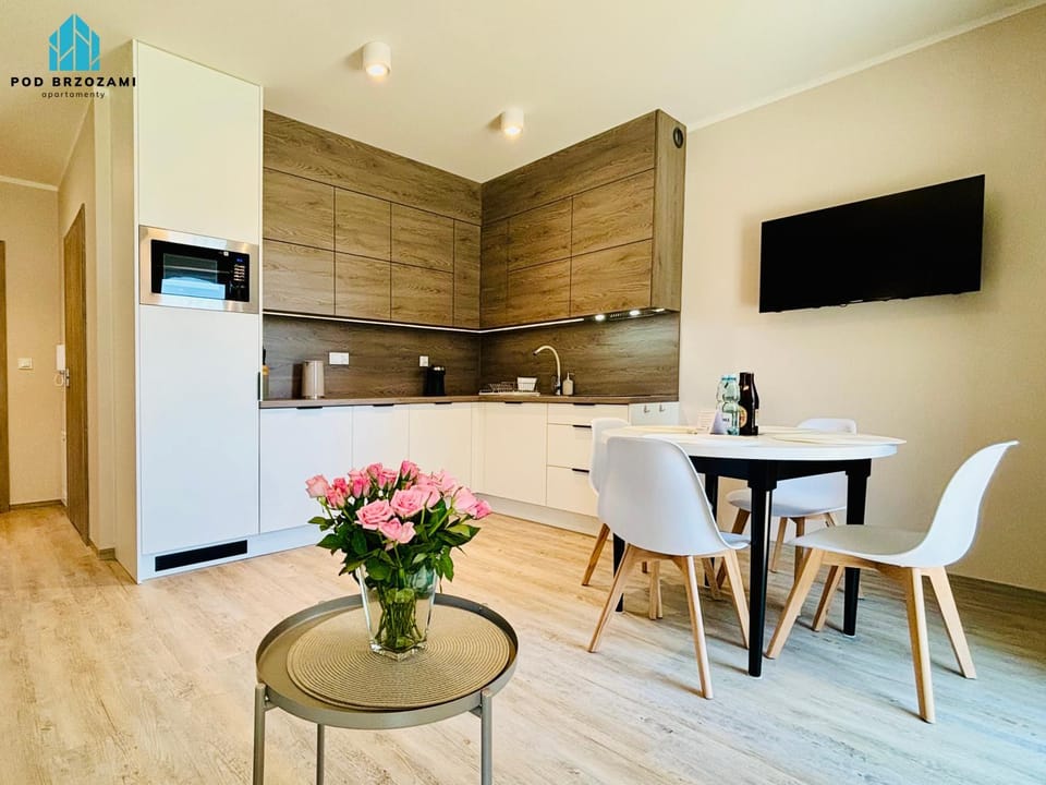 TV and multimedia, Kitchen or kitchenette, Dining area