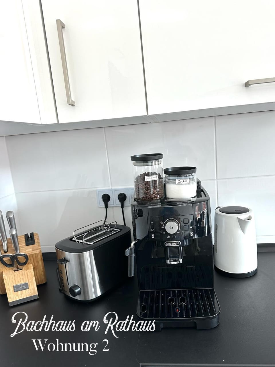 Coffee/tea facilities, Kitchen or kitchenette, toaster