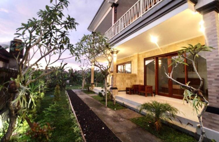 Eka Dwi Guest House Bed and Breakfast in Tampaksiring