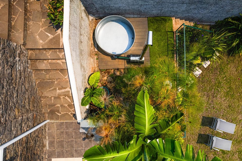 Garden, Hot Tub, Garden view
