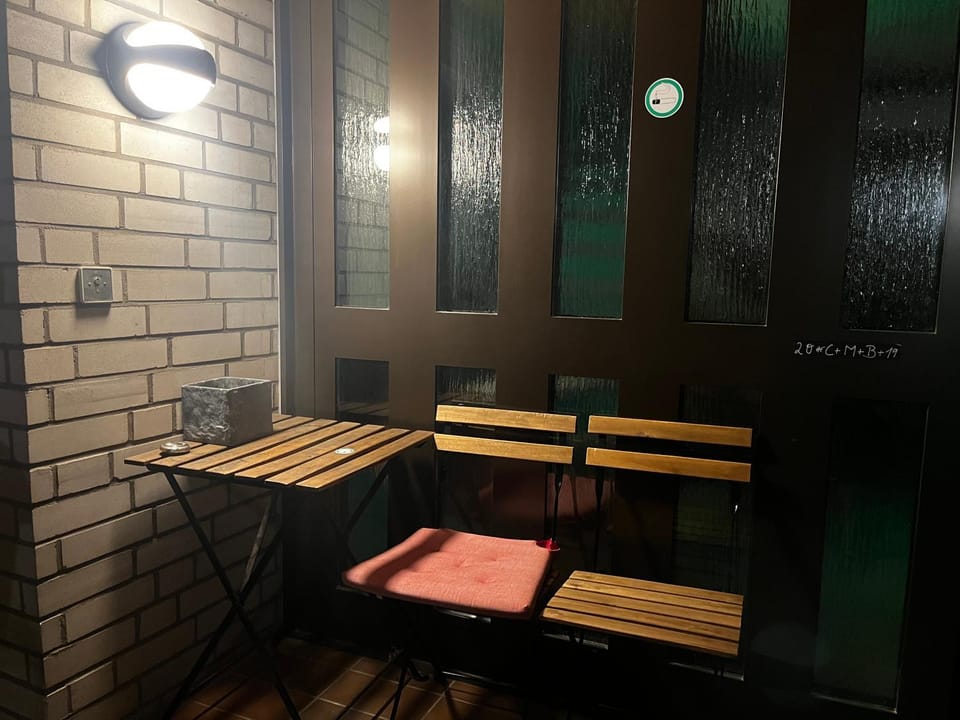 Seating area
