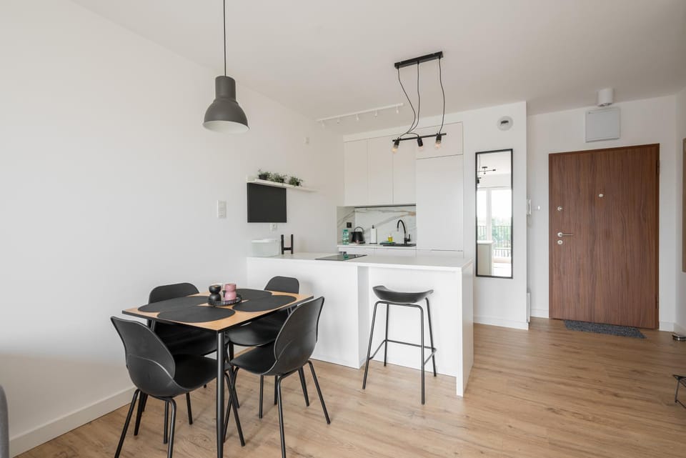 Kitchen or kitchenette, Dining area, oven, stove