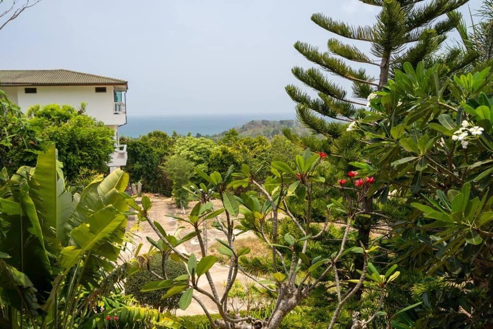 Garden view, Sea view