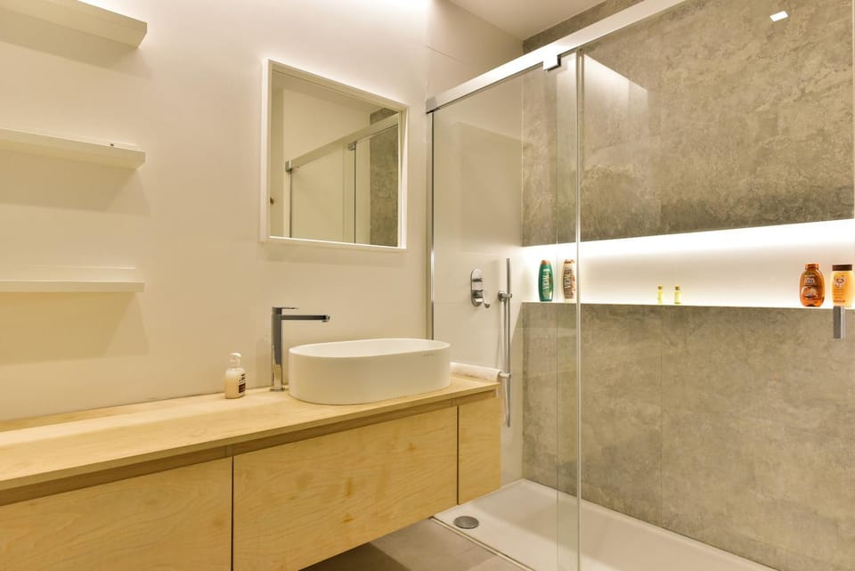 Shower, Bathroom