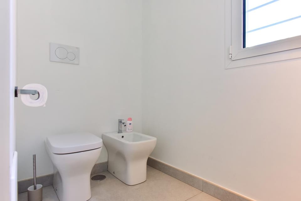 Toilet, Bathroom, bidet