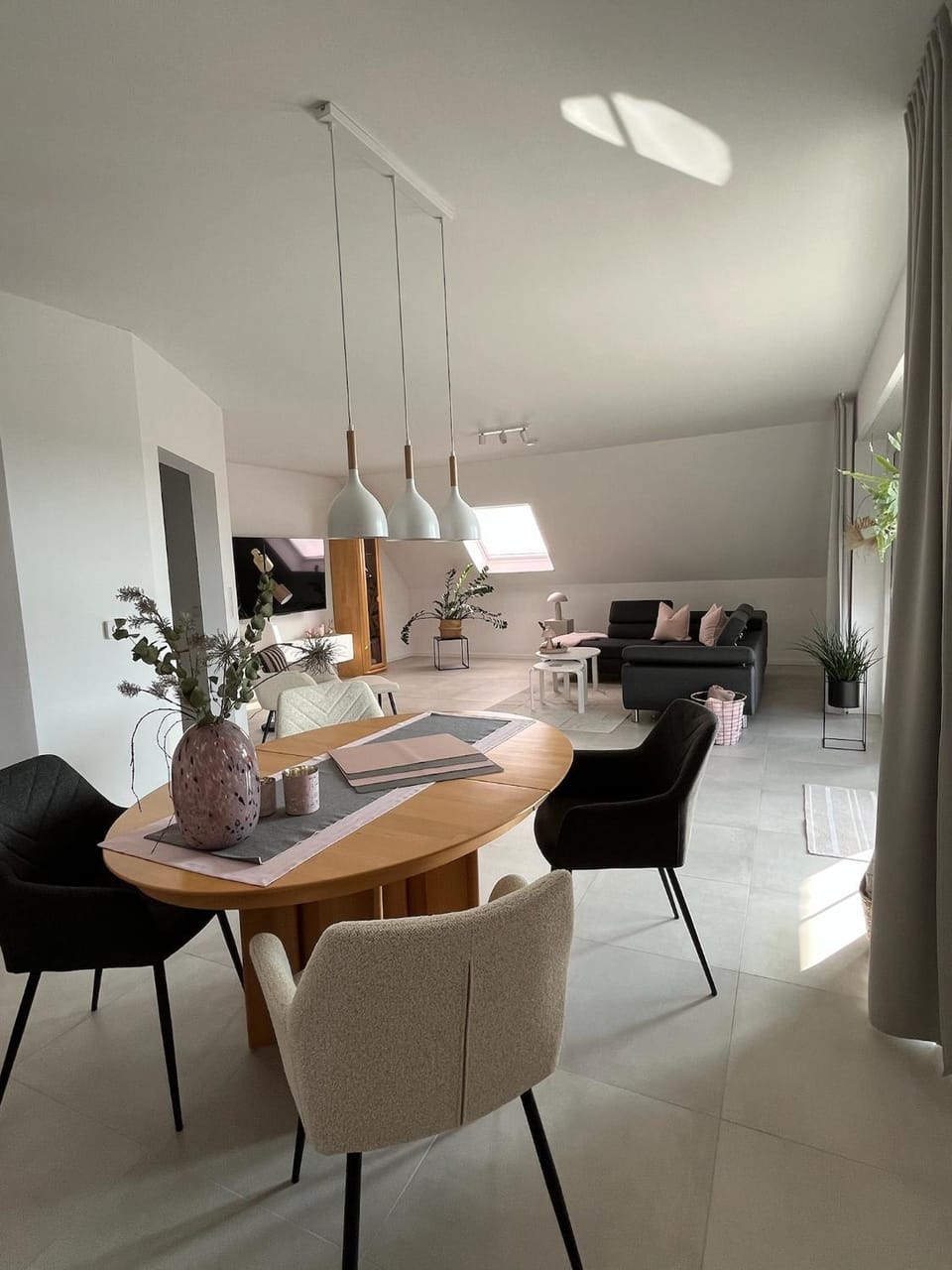 Living room, Seating area, Dining area