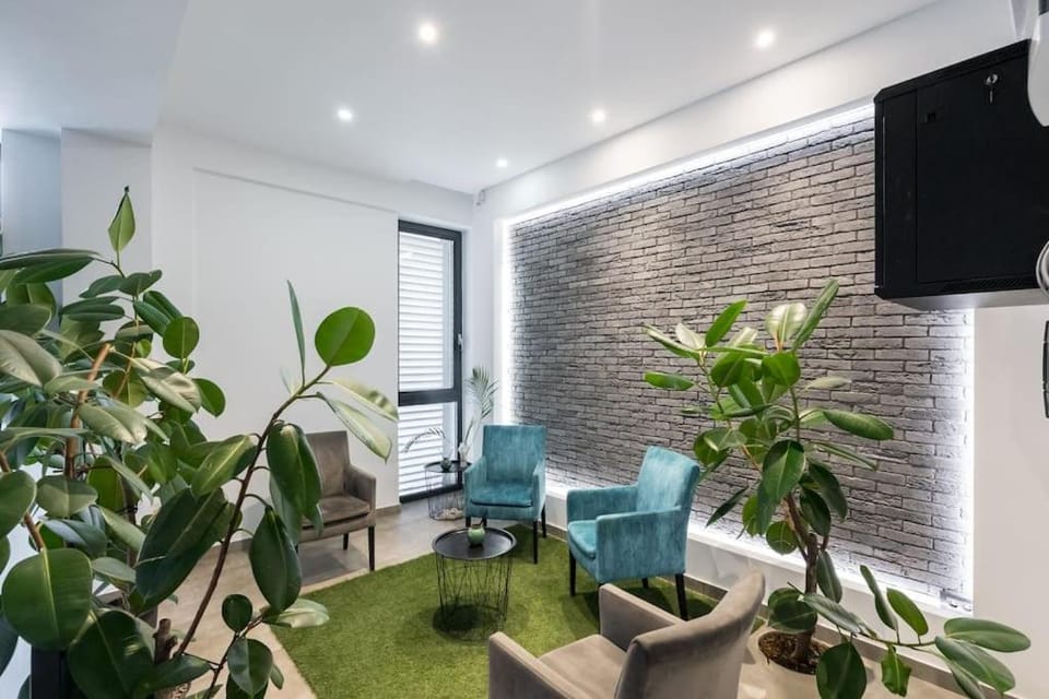 Central 13 Apartment - New Building & Parking Apartment in Bucharest