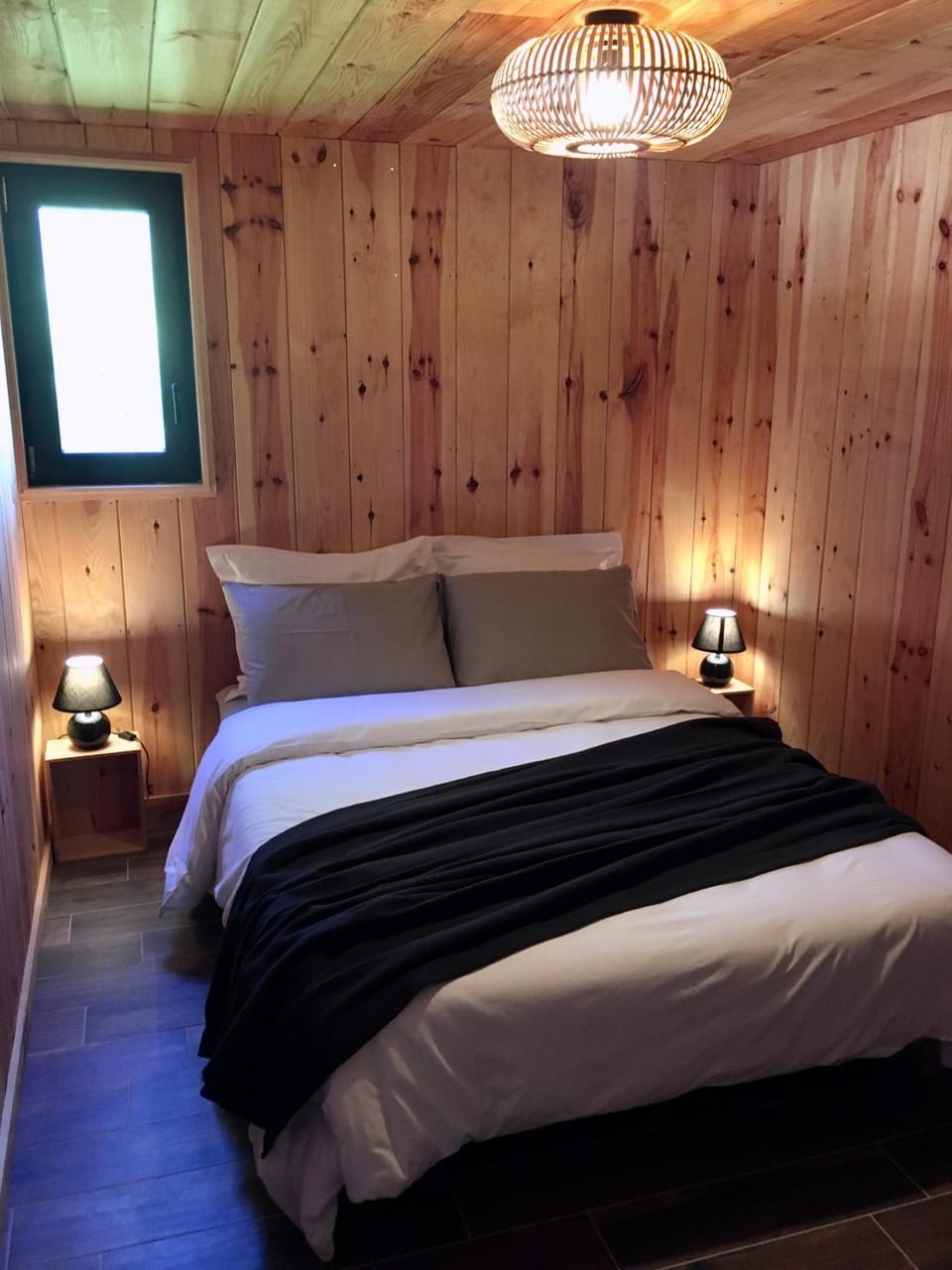 Esprit-cabane House in Arès