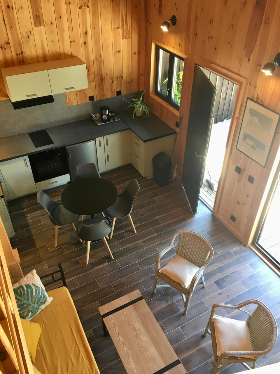 Esprit-cabane House in Arès