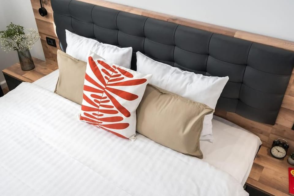 Central 17 Apartment - New Building & Parking Apartment in Bucharest