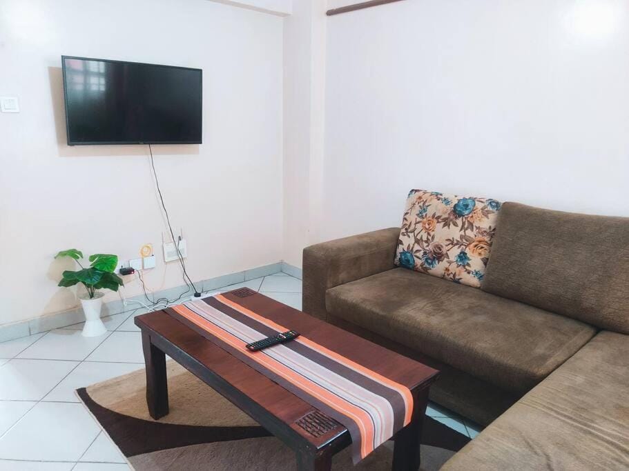 Crystal Homes-1 bedroom in South B-Minutes to CBD&JKIA Apartment in Nairobi