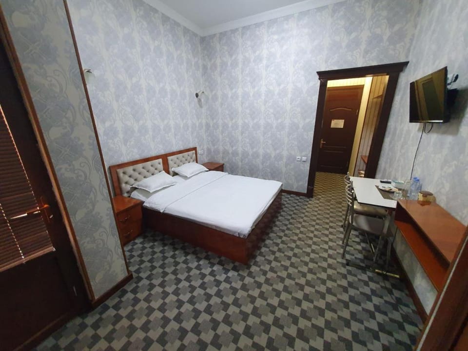 TV and multimedia, Evening entertainment, Bedroom, hair dresser