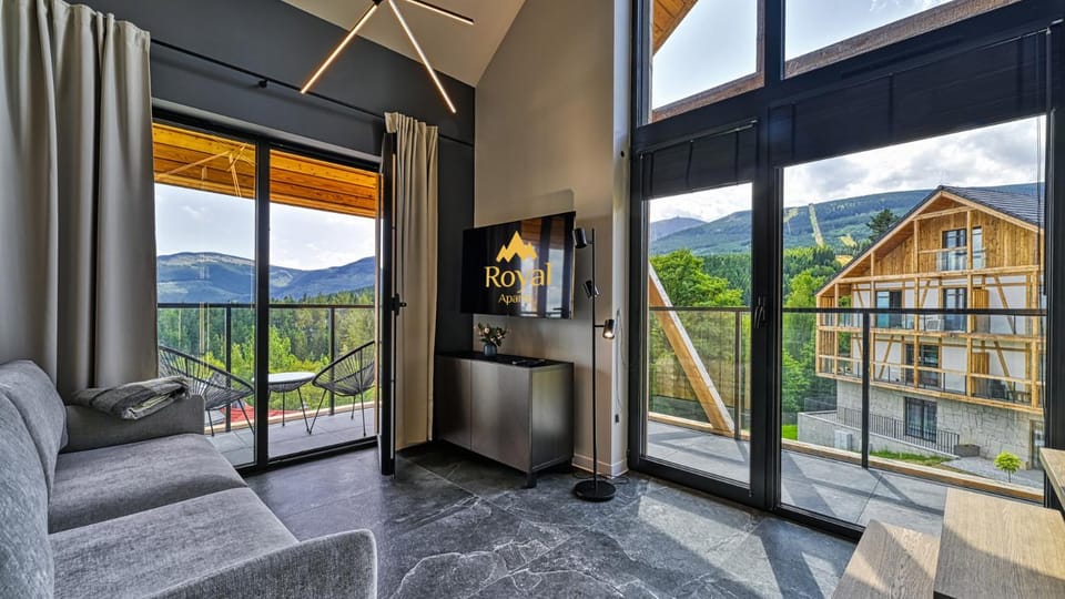 TV and multimedia, Balcony/Terrace, Seating area, Mountain view