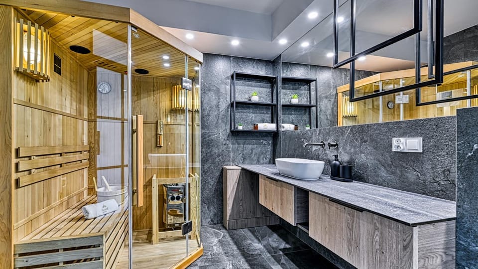 Sauna, Bathroom, towels