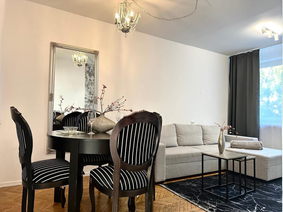 Wita Stwosza Apartment - Self Check-In 20h Apartment in Wroclaw