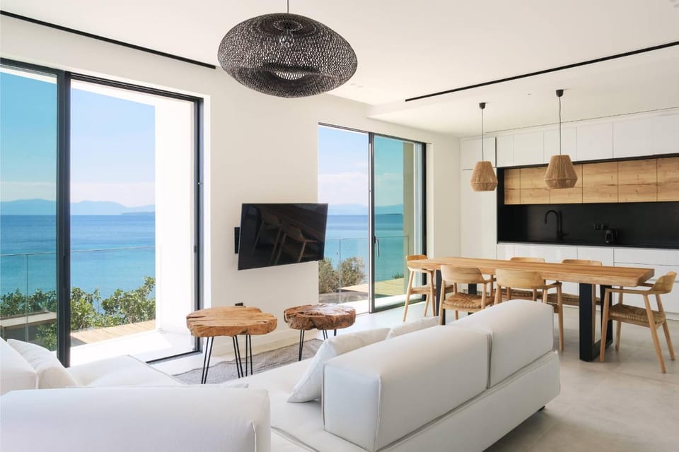 TV and multimedia, Living room, Seating area, Dining area, Sea view