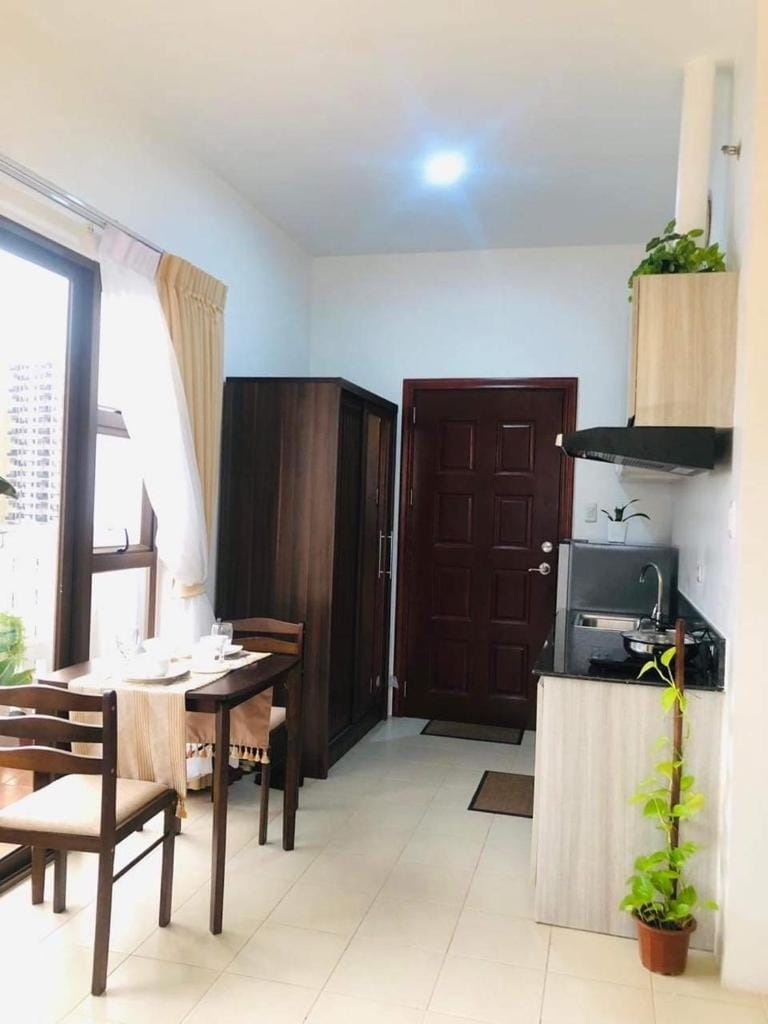 Modern Studio Gem - Two Balconies with Ocean & Mountain Views Apartment in Lapu-Lapu City