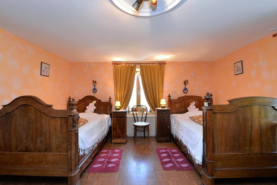 Property building, Living room, Bedroom