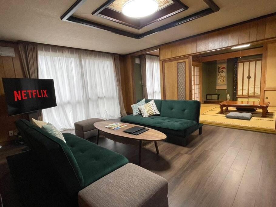TV and multimedia, Living room