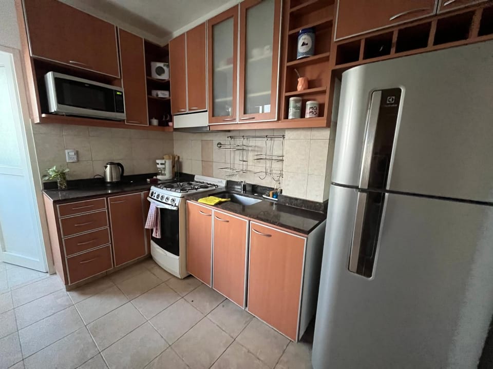 Kitchen or kitchenette, oven, pet friendly, stove