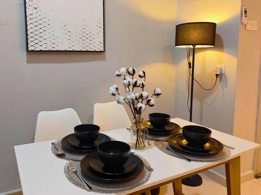 LV8 MesraHomez Poolview 1-3 pax Apartment in Pahang, Malaysia