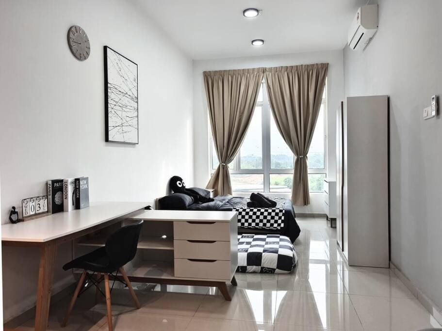 LV8 MesraHomez Poolview 1-3 pax Apartment in Pahang, Malaysia