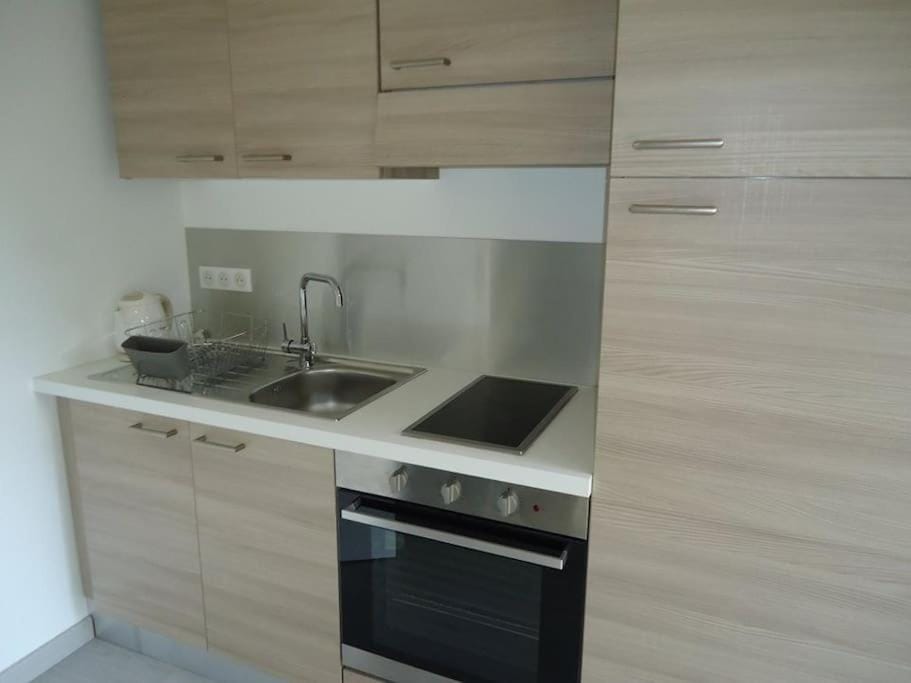 Bel appartement 2 pièces climatisé 500m centre Apartment in Cavalaire-sur-Mer