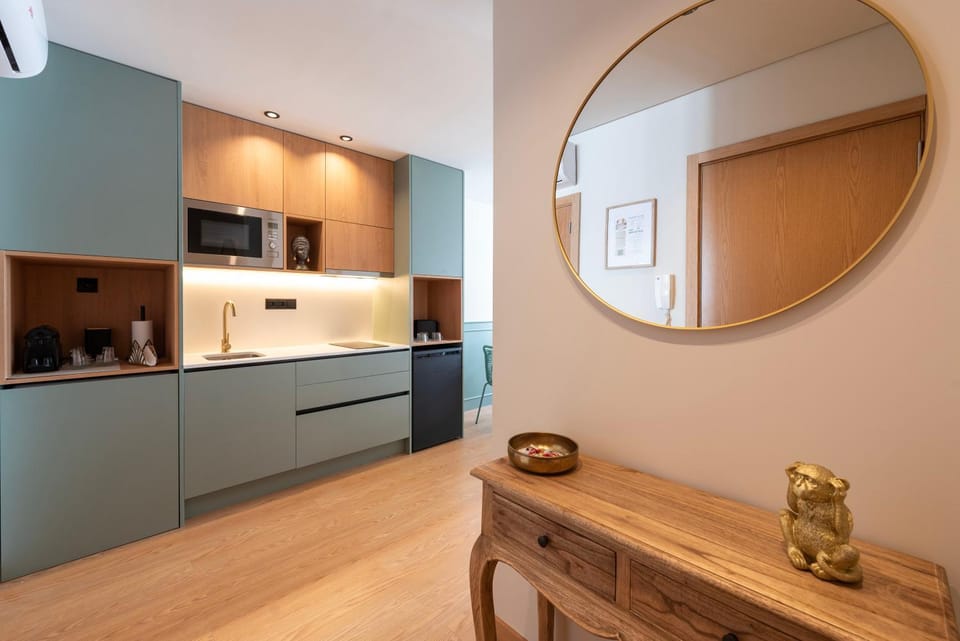 Kitchen or kitchenette