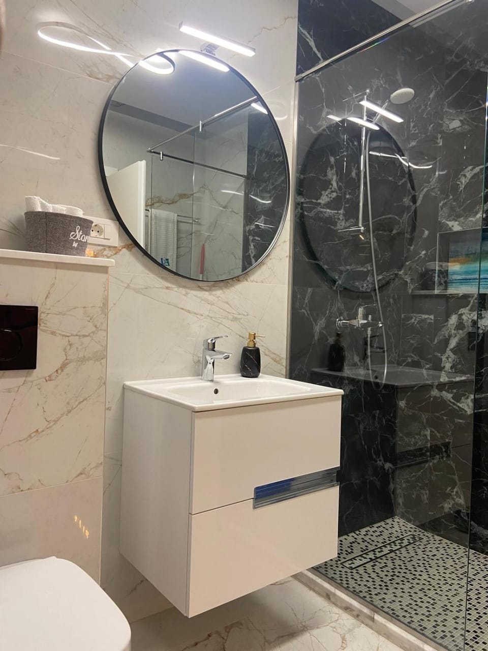 Shower, Bathroom