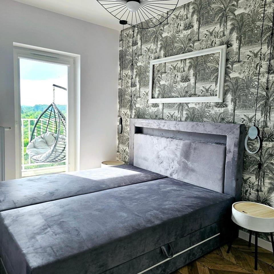 APARTAMENT Z WIDOKIEM Wałbrzych Apartment in Lower Silesian Voivodeship