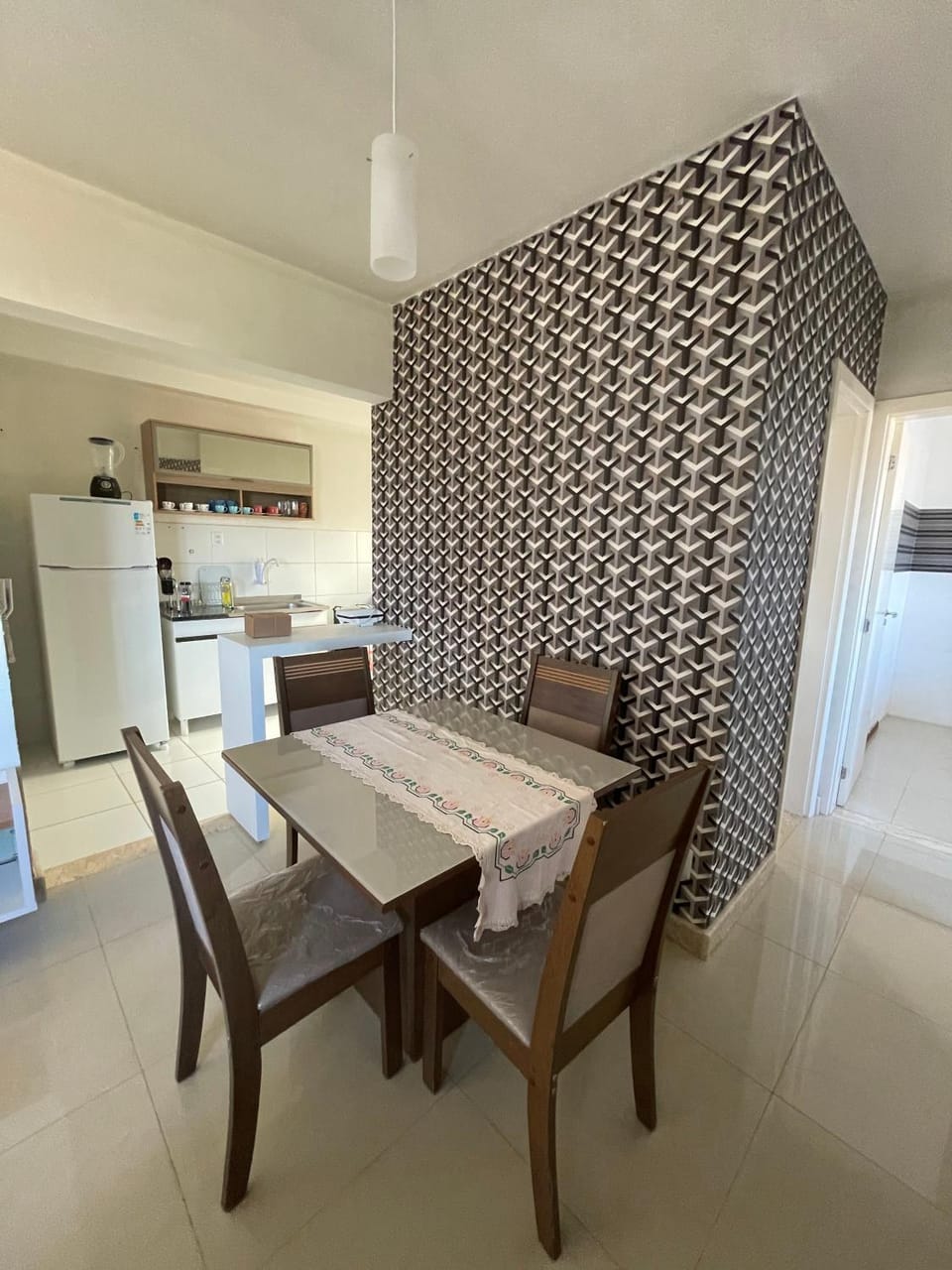 Apartamento de 2 quartos em condomínio com portaria 24h e localização excelente Apartment in Vitória da Conquista