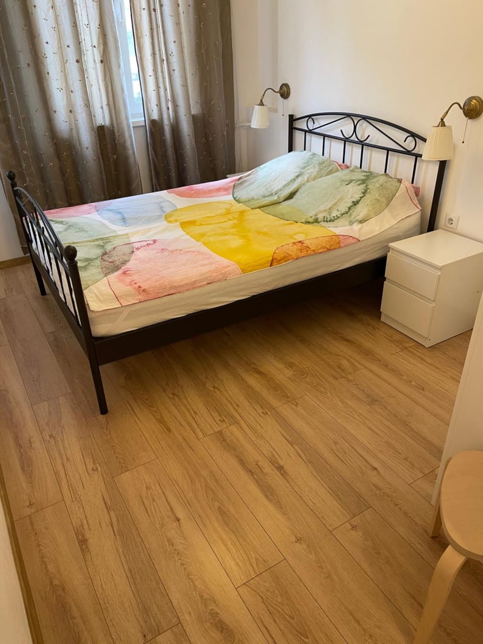 Bed, Photo of the whole room, Bedroom