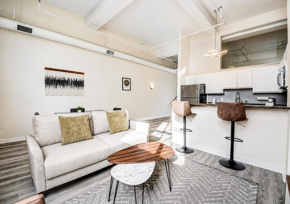 CozySuites at The Block Apartment in Indianapolis