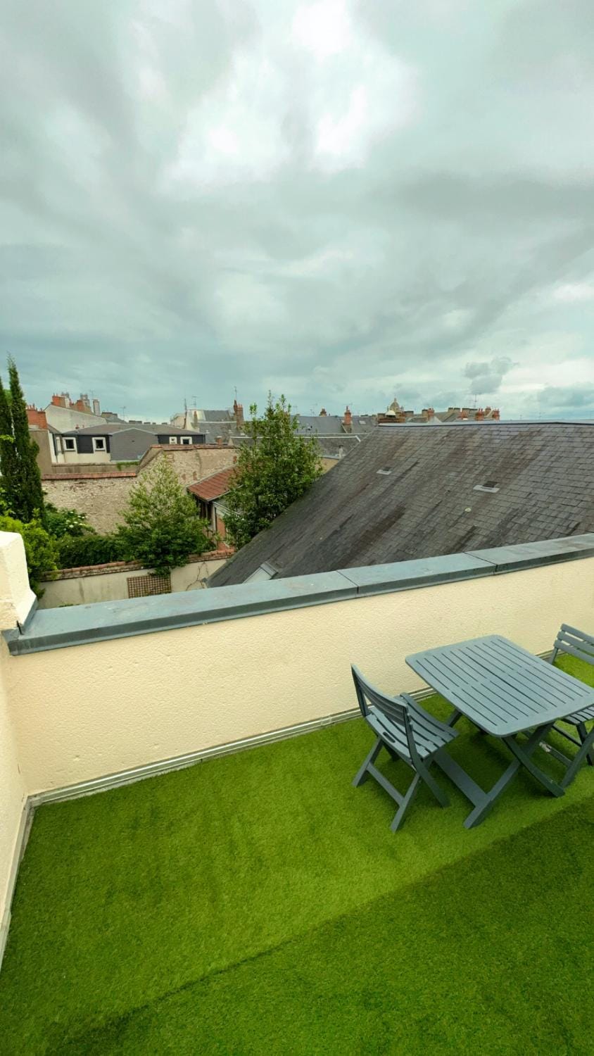 Le Rooftop - Terrasse vue Cathédrale - Netflix Apartment in Orléans