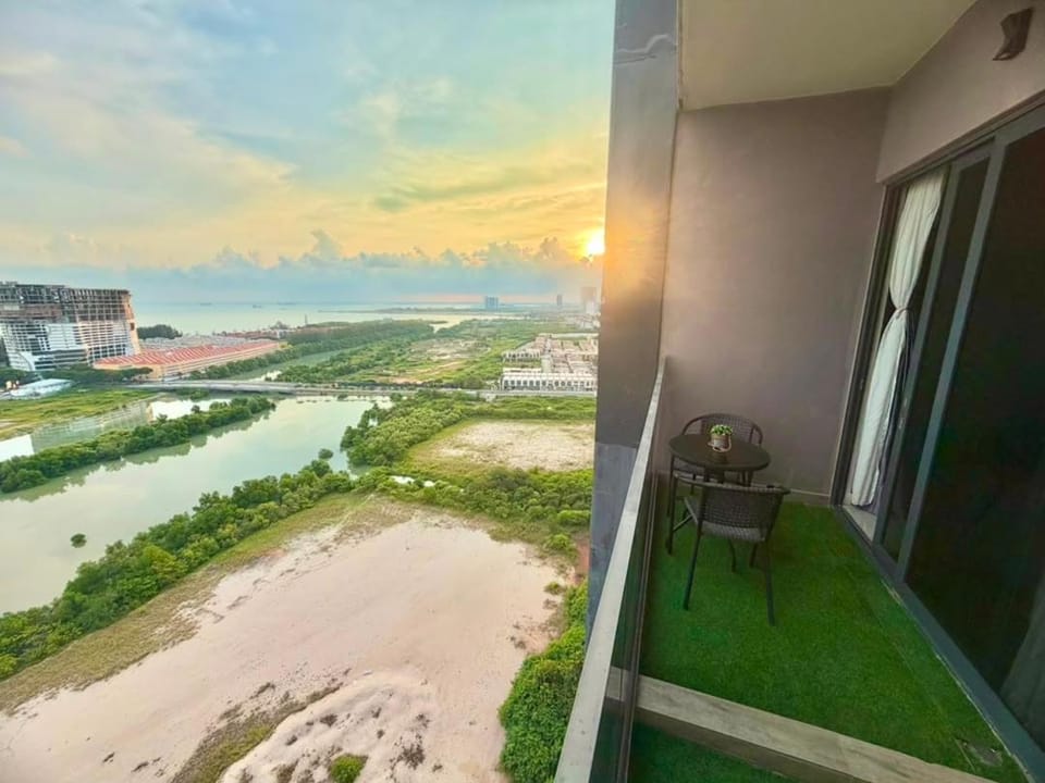 Imperio Residence Studio Suite by MJ Holiday Apartment in Malacca