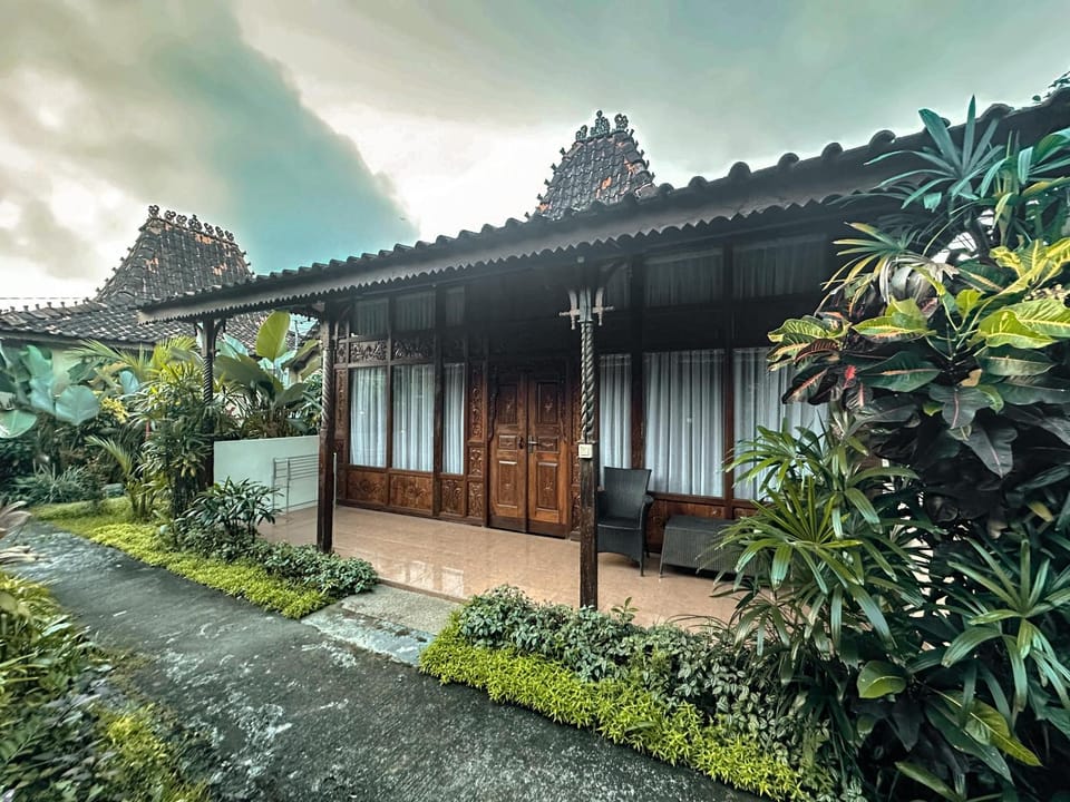 Kampoeng Joglo Abangan Ubud Inn in Ubud