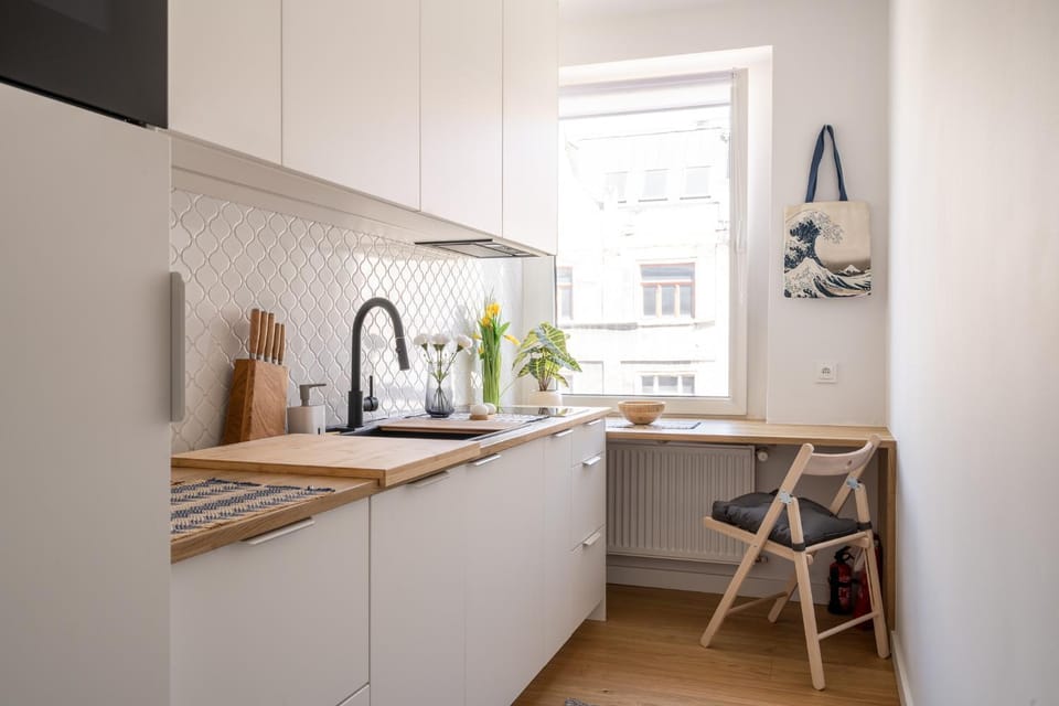 Kitchen or kitchenette, stove