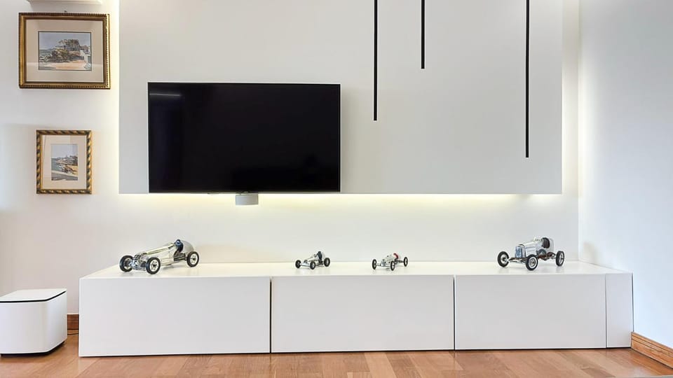 Communal lounge/ TV room, Living room