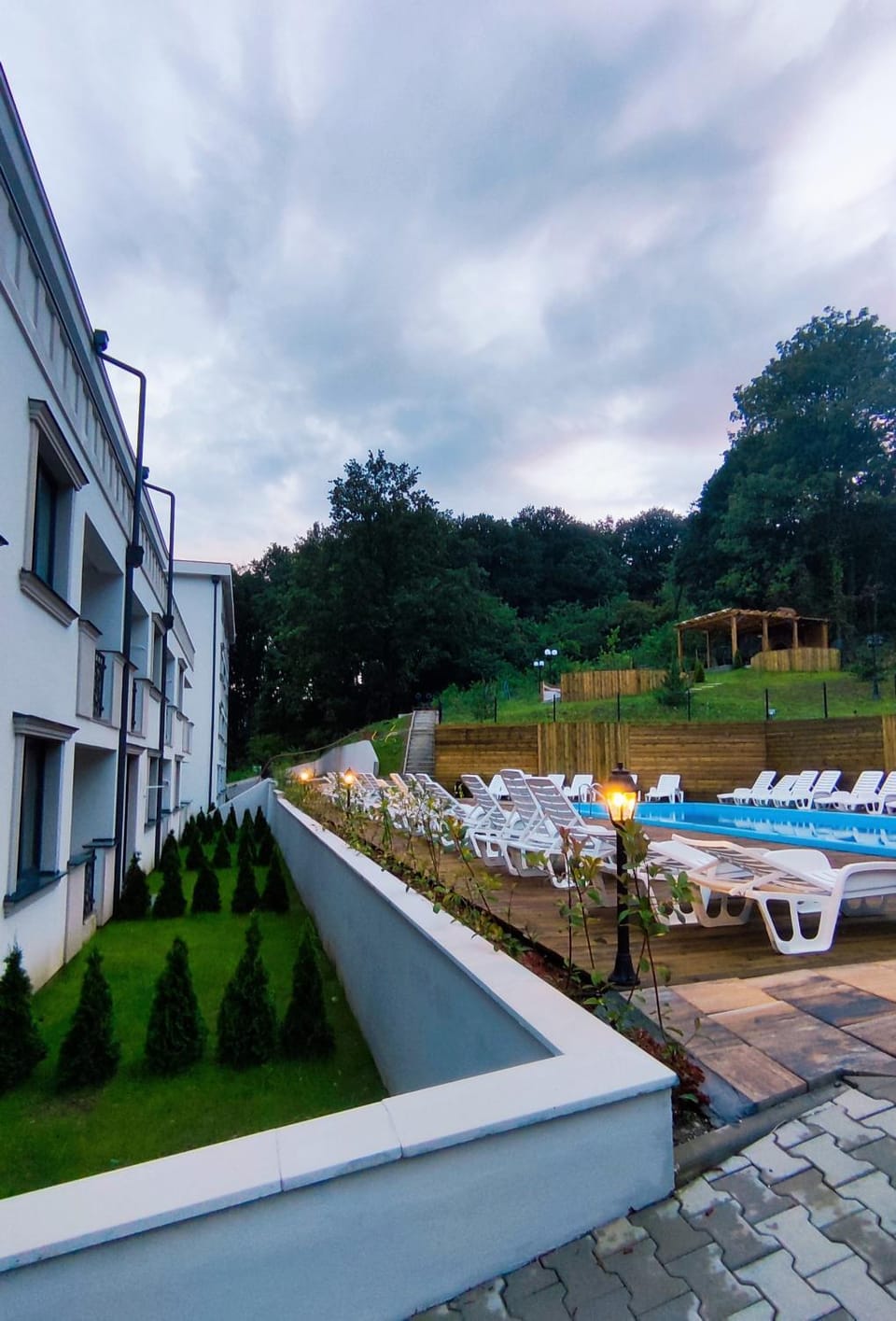 Apartman AQUARELLE sa bazenom Apartment in Serbia