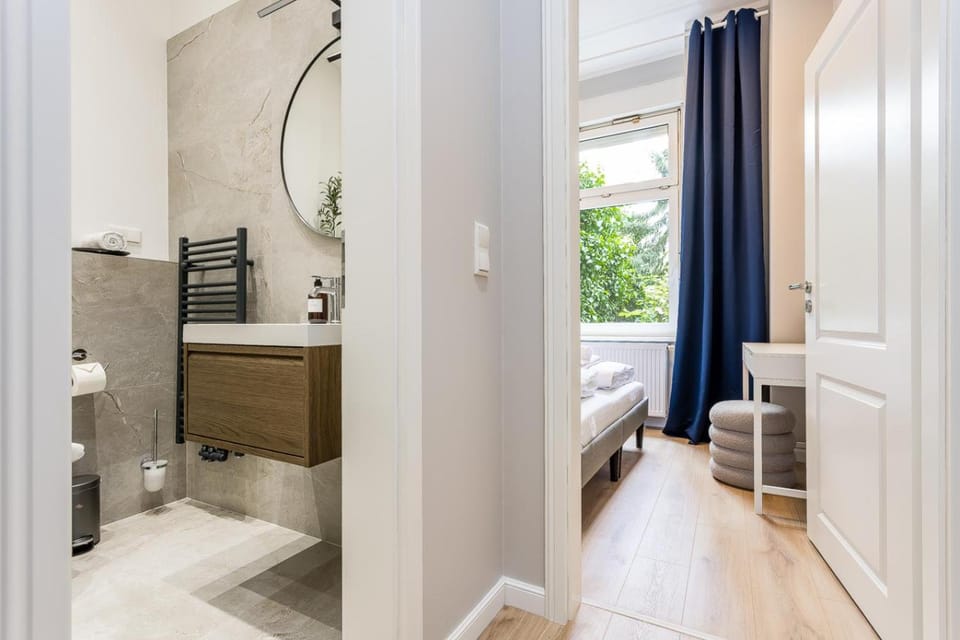 Bathroom, Photo of the whole room