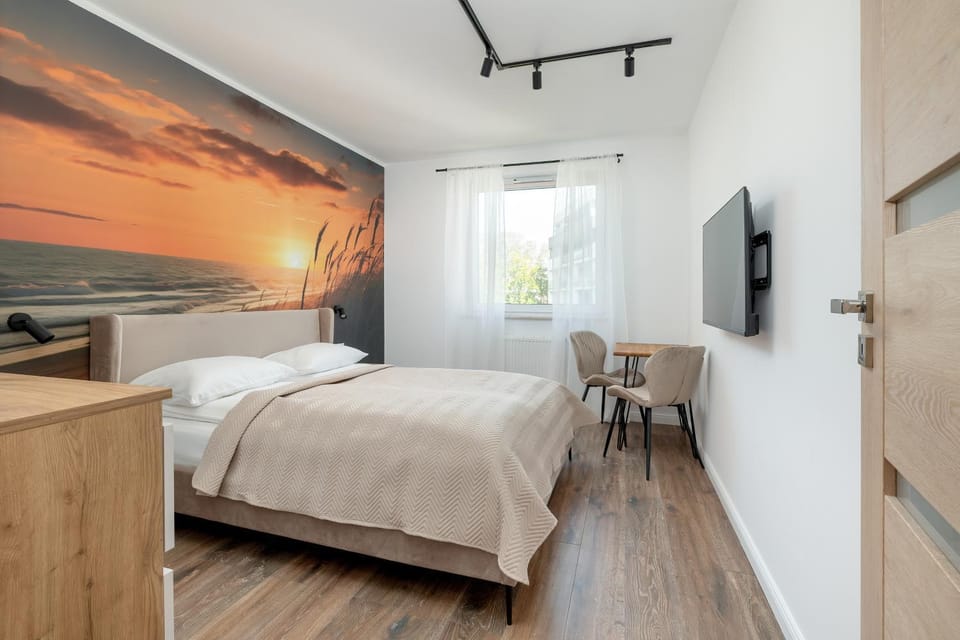 Bed, TV and multimedia, Photo of the whole room, Evening entertainment, Bedroom