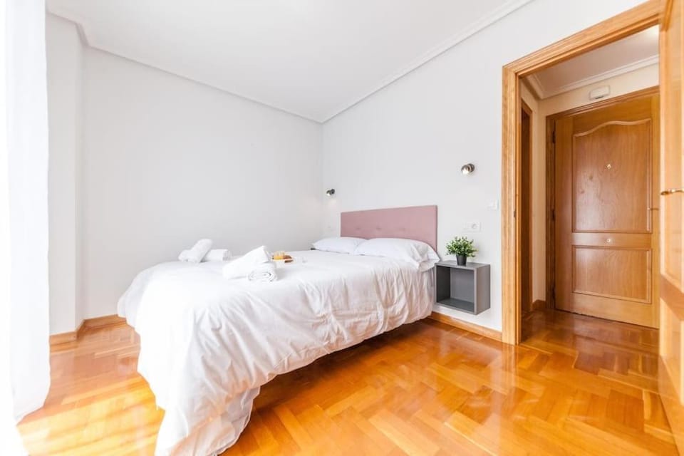 Charming Coastal Apartment Steps from the Beach Apartment in Asturias