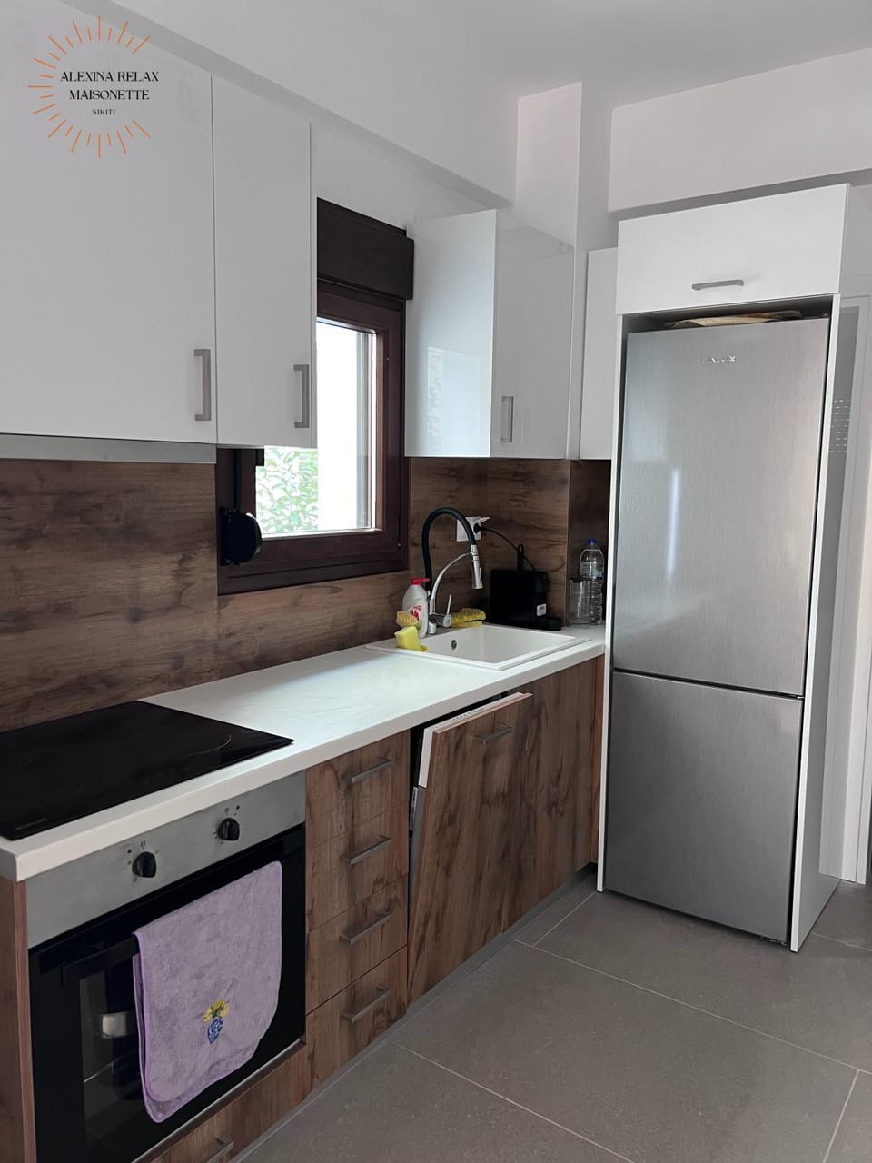 Coffee/tea facilities, Kitchen or kitchenette, Diving, dishwasher, oven, stove