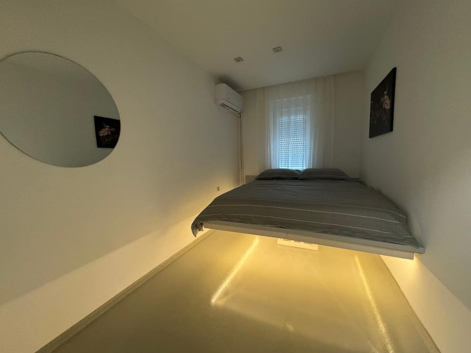 Idealapartments LLC 11 Apartment in Europe