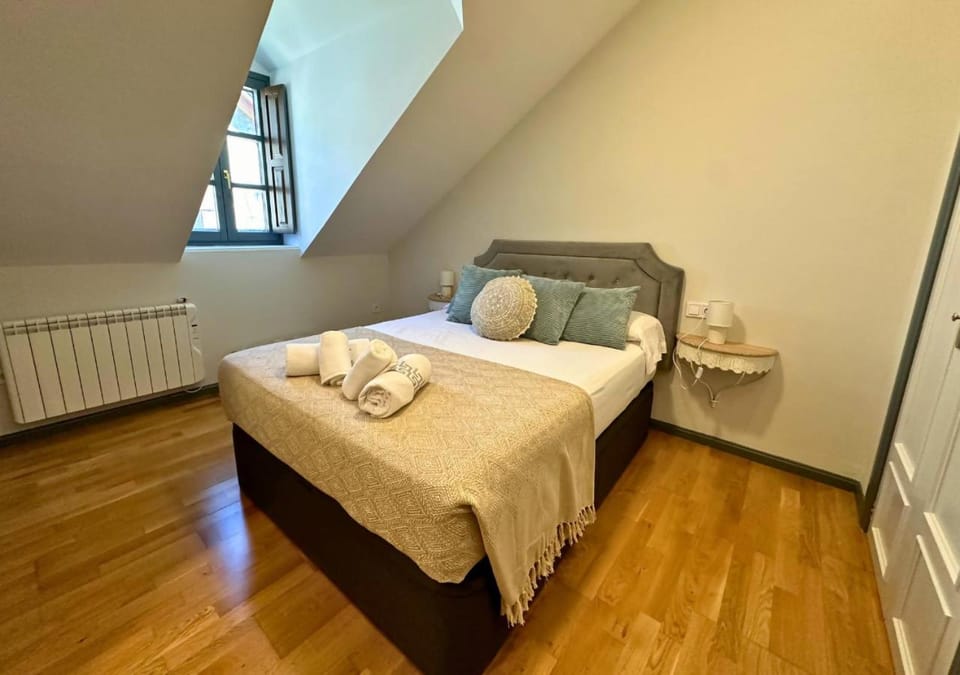 Caldares: Exclusivo Ático en El Pueyo de Jaca Apartment in Aragon