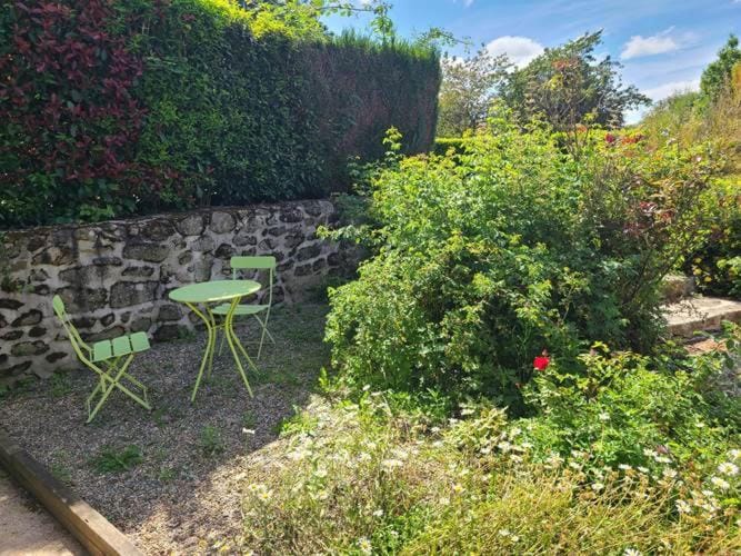 Patio, Garden view