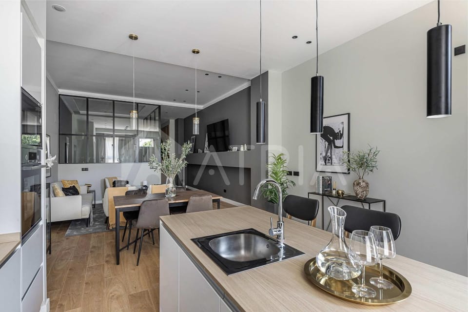 Kitchen or kitchenette