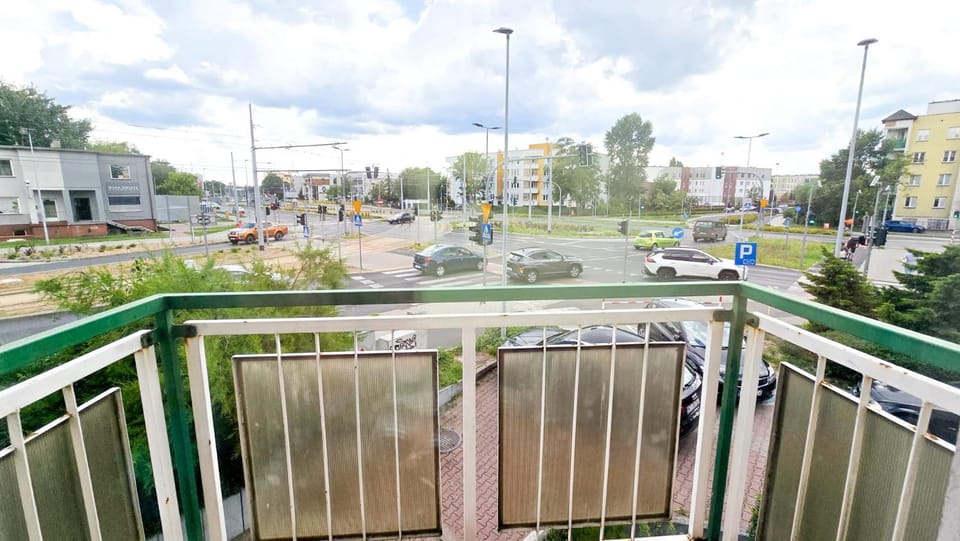 Day, Neighbourhood, City view, Street view, Location